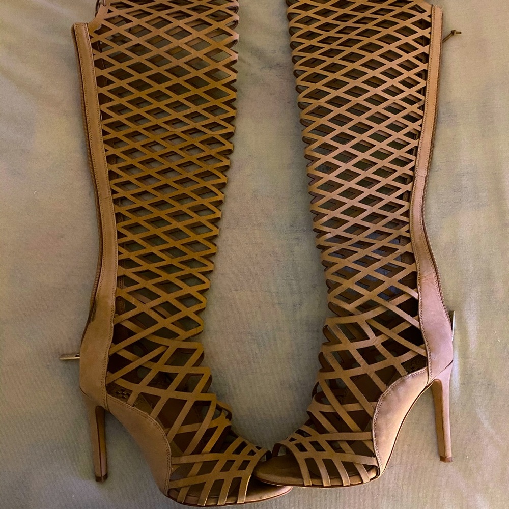 Vince Camuto “ Keliana “